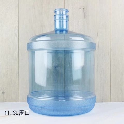 Подгонянная пластиковая пакуя материальная бутылка с водой с размером 7.5L 11.3L 15L